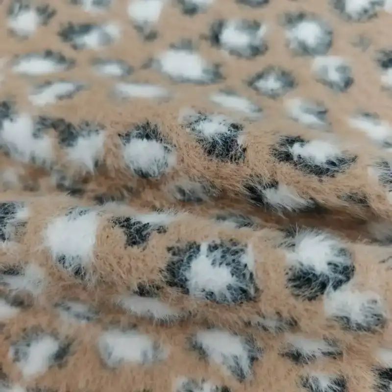 China Yarn for T-shirt (Sweater),Hoodie  (Sweater),Dresses (Cardigan Button) (Sweater),Skirt (Sweater) Cat Feather Yarn Fancy Yarn Nylon Brown and white color buy from China wholesaler bulk order at wholesale price free worldwide shipping Alibaba