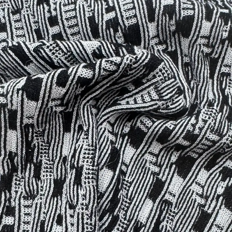 China Yarn for Ladies Vest (Sweater),Full-Zipper Cardigan (Sweater),T-shirt (Sweater) Semi-Worsted Spun Regular Yarn Tencel Silk black color buy from China wholesaler bulk order at wholesale price free worldwide shipping Alibaba