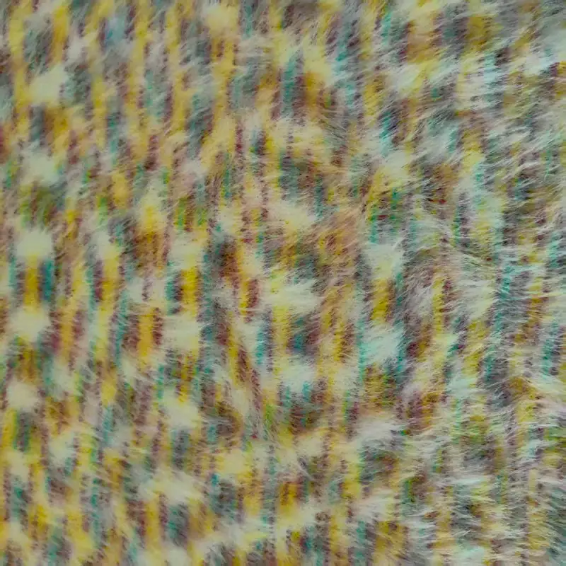 China Yarn for Ladies Vest (Sweater),Knitted Jacket (Sweater),Hoodie  (Sweater),Skirt (Sweater),Wide Shoulder Vest (Sweater) Cat Feather Yarn Fancy Yarn Nylon 暗绿白 color buy from China wholesaler bulk order at wholesale price free worldwide shipping Alibaba