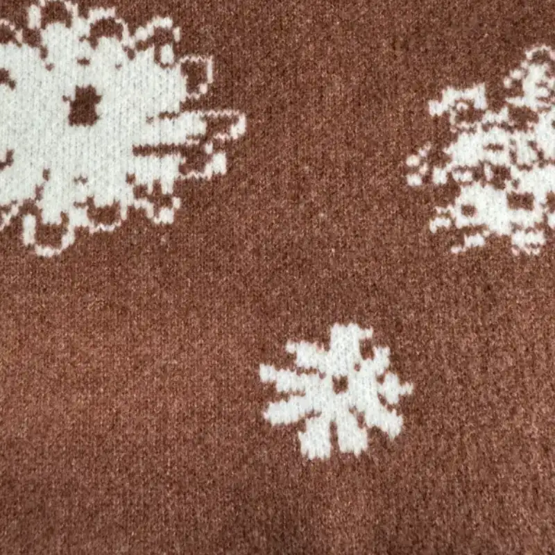 China Yarn for Ladies Vest (Sweater),Men’s Vest (Sweater) Mossy Yarn Fancy Yarn Recycled Polyester Rayon Spandex Brown color buy from China wholesaler bulk order at wholesale price free worldwide shipping Alibaba