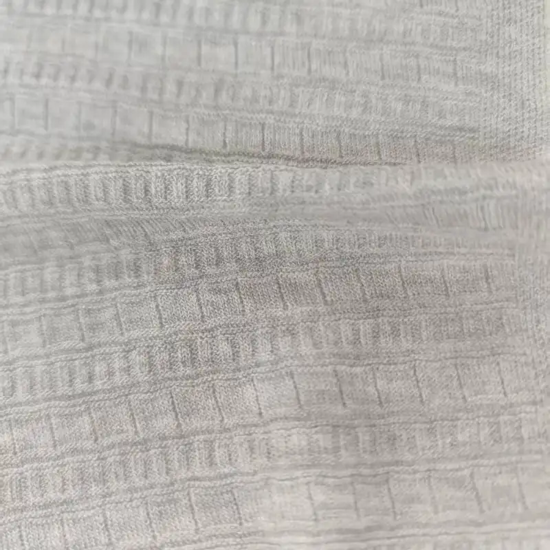 China Yarn for Shirt Long Sleeve Button (Sweater),Crew Neck Pullover (Sweater),Polo T-shirt (Sweater) Core Spun Yarn Regular Yarn Polyester Light Pink color buy from China wholesaler bulk order at wholesale price free worldwide shipping Alibaba