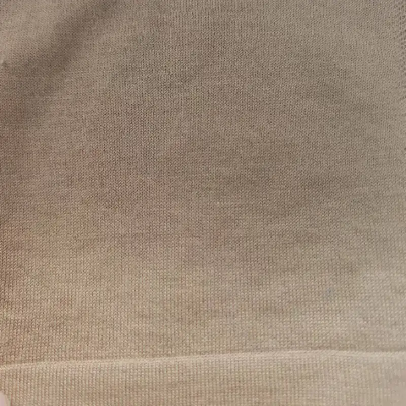 China Yarn for T-shirt (Sweater),Polo T-shirt (Sweater),Hoodie  (Sweater),Dresses (Cardigan Open) (Sweater) Worsted Spun Regular Yarn Cashmere Silk white color buy from China wholesaler bulk order at wholesale price free worldwide shipping Alibaba