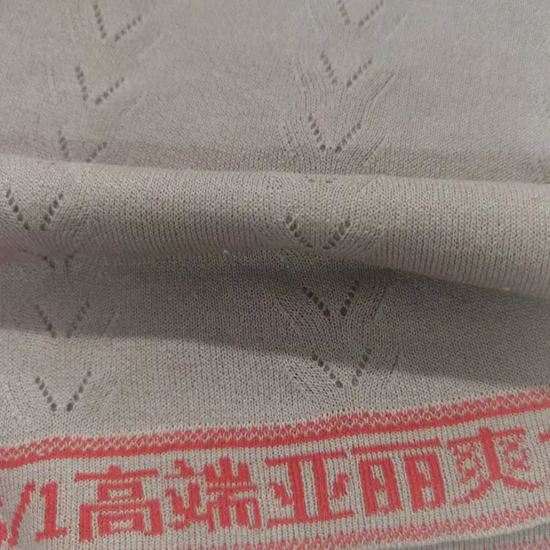 China Yarn for Polo T-shirt (Sweater),Hoodie  (Sweater),Dresses (Cardigan Open) (Sweater),Dresses (Cardigan Button) (Sweater) Worsted Spun Regular Yarn Lyocell Recycled Polyester light tan color buy from China wholesaler bulk order at wholesale price free worldwide shipping Alibaba