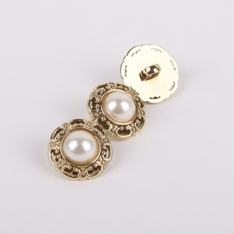 Gold 1 holes Plastic Button for Denim Jackets,Jackets,Blazer,Sweaters,Trench Coat,Down Jacket,Overcoat,Outdoor Jackets buy garments accessories in bulk from China wholesaler at wholesale price free worldwide shipping Alibaba