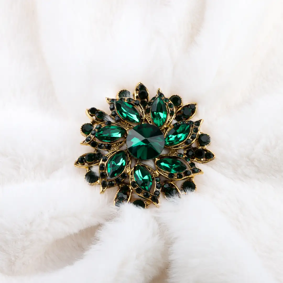 Multicolor  Ornaments Other Trims for Jackets,Overcoat buy garments accessories in bulk from China wholesaler at wholesale price free worldwide shipping Alibaba