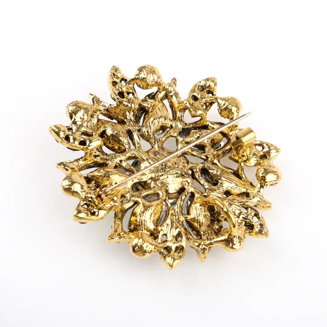 Multicolor  Ornaments Other Trims for Jackets,Overcoat buy garments accessories in bulk from China wholesaler at wholesale price free worldwide shipping Alibaba