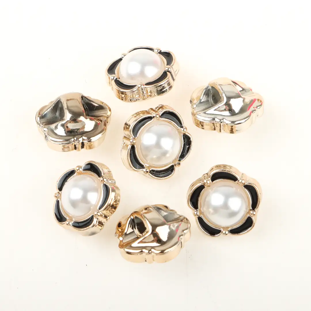 White 1 holes Plastic Button for Overcoat buy garments accessories in bulk from China wholesaler at wholesale price free worldwide shipping Alibaba