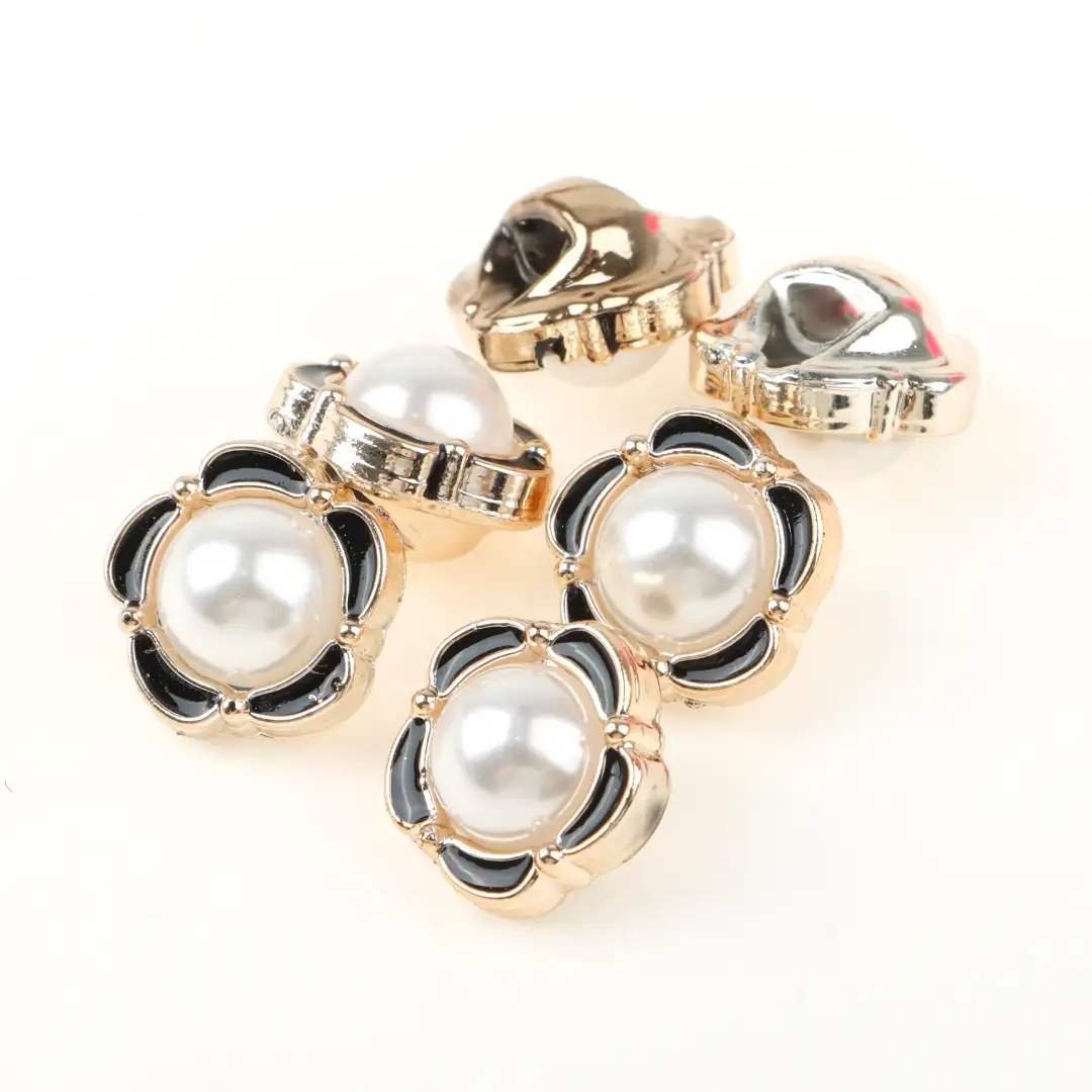 White 1 holes Plastic Button for Overcoat buy garments accessories in bulk from China wholesaler at wholesale price free worldwide shipping Alibaba