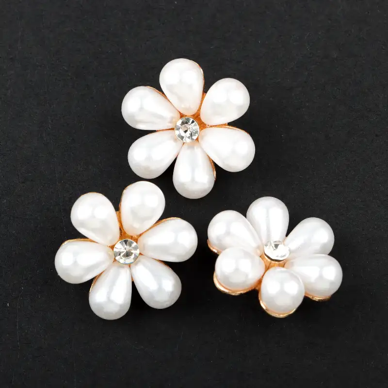 White 1 holes Metal Button for Overcoat buy garments accessories in bulk from China wholesaler at wholesale price free worldwide shipping Alibaba